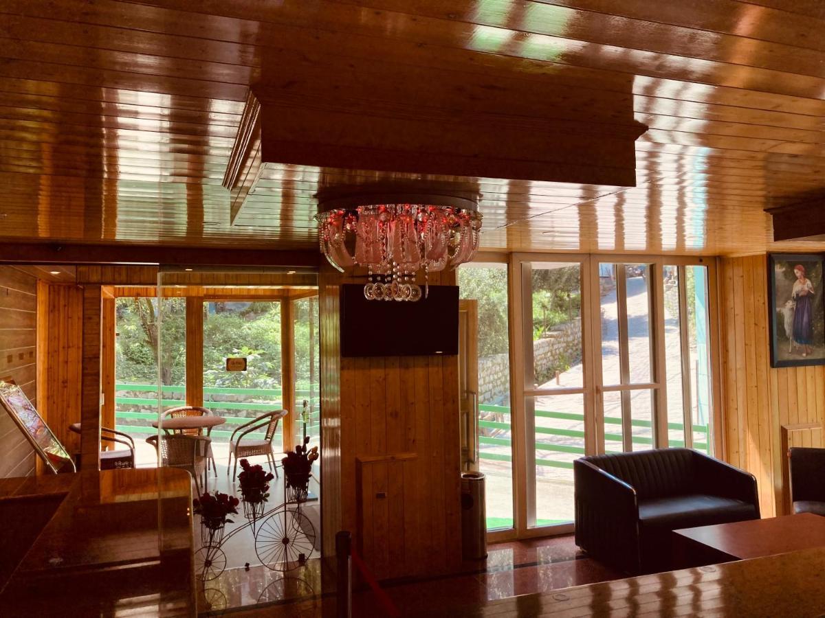 Vista Hill Resort- Centrally Heated & Air Cooled Resort, Manali エクステリア 写真