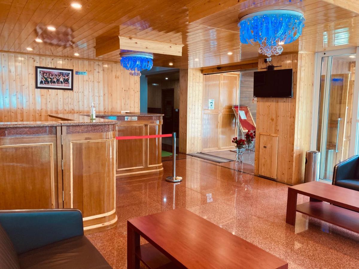 Vista Hill Resort- Centrally Heated & Air Cooled Resort, Manali エクステリア 写真