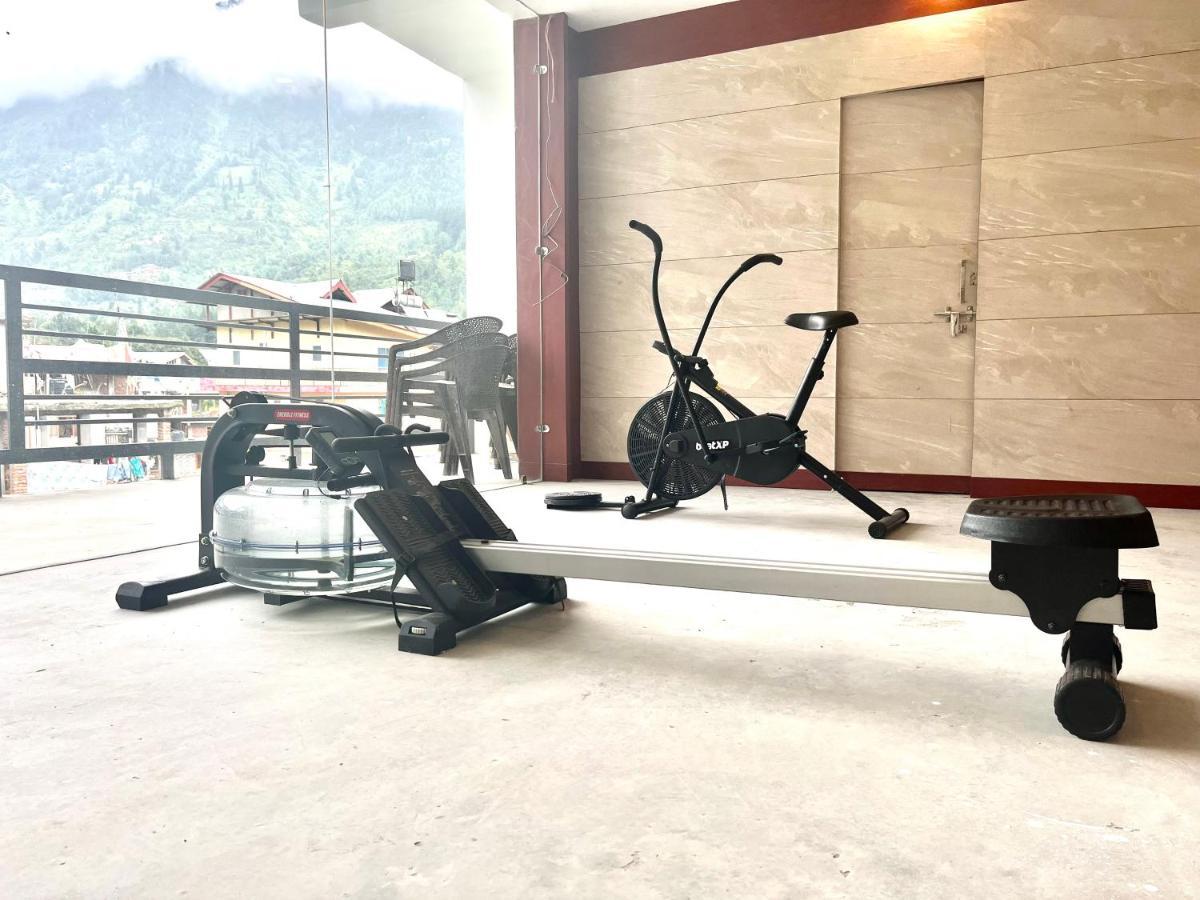 Vista Hill Resort- Centrally Heated & Air Cooled Resort, Manali エクステリア 写真